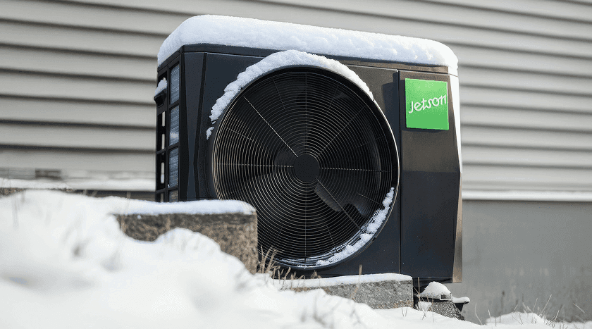 Jetson Air heat pump outside in the winter