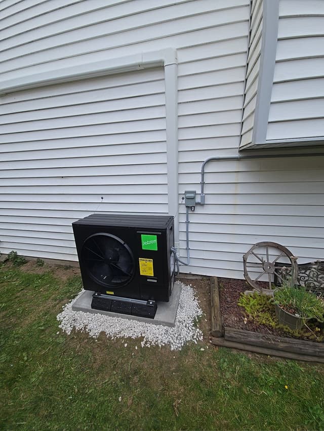 3-ton central ducted heat pump installed outside a home in Port Hammond, Maple Ridge, BC.